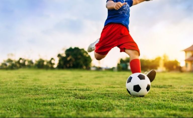 Lợi ích của bóng đá giúp cho cơ và xương chắc khỏe